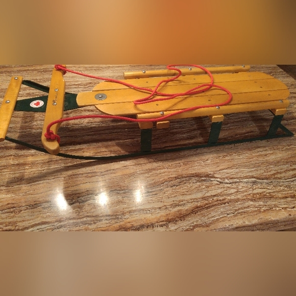 Streamridge Alpine Racer 22-inch x 44-inch Downhill Sled - Picture 4 of 6